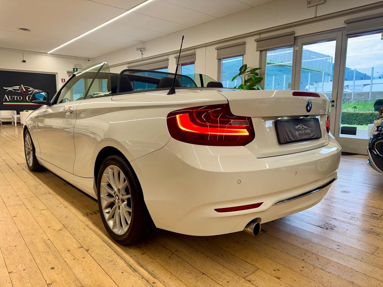 Bmw 220 220i Cabrio LUXURY SPORT