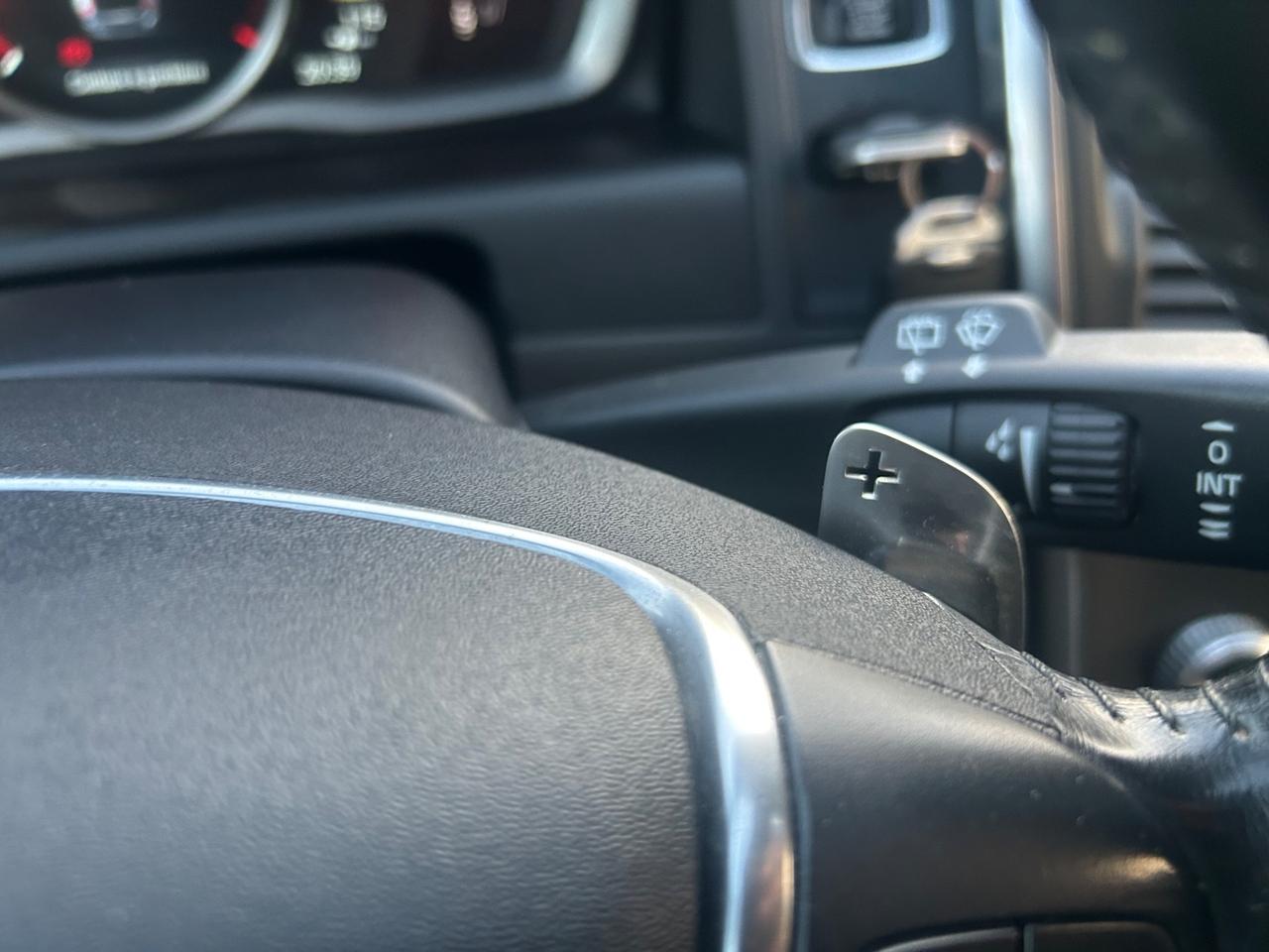 Volvo XC 60 XC60 D4 Geartronic R-design Momentum