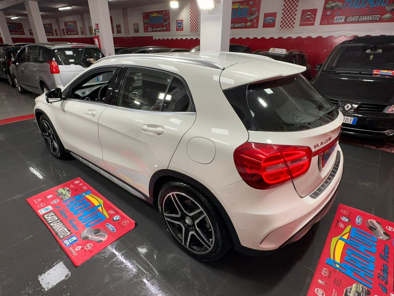Mercedes-benz GLA 220 2.1 136cv Premium - 2014