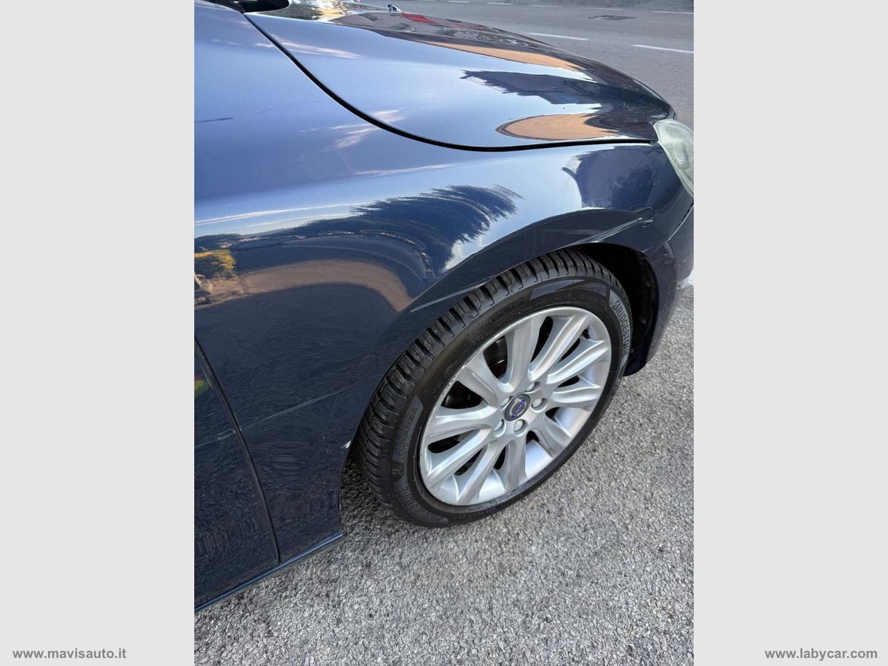 VOLVO V40 D2 1.6 Momentum