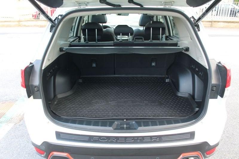 Subaru Forester Forester 2.0 e-Boxer MHEV CVT Lineartronic 4dventure