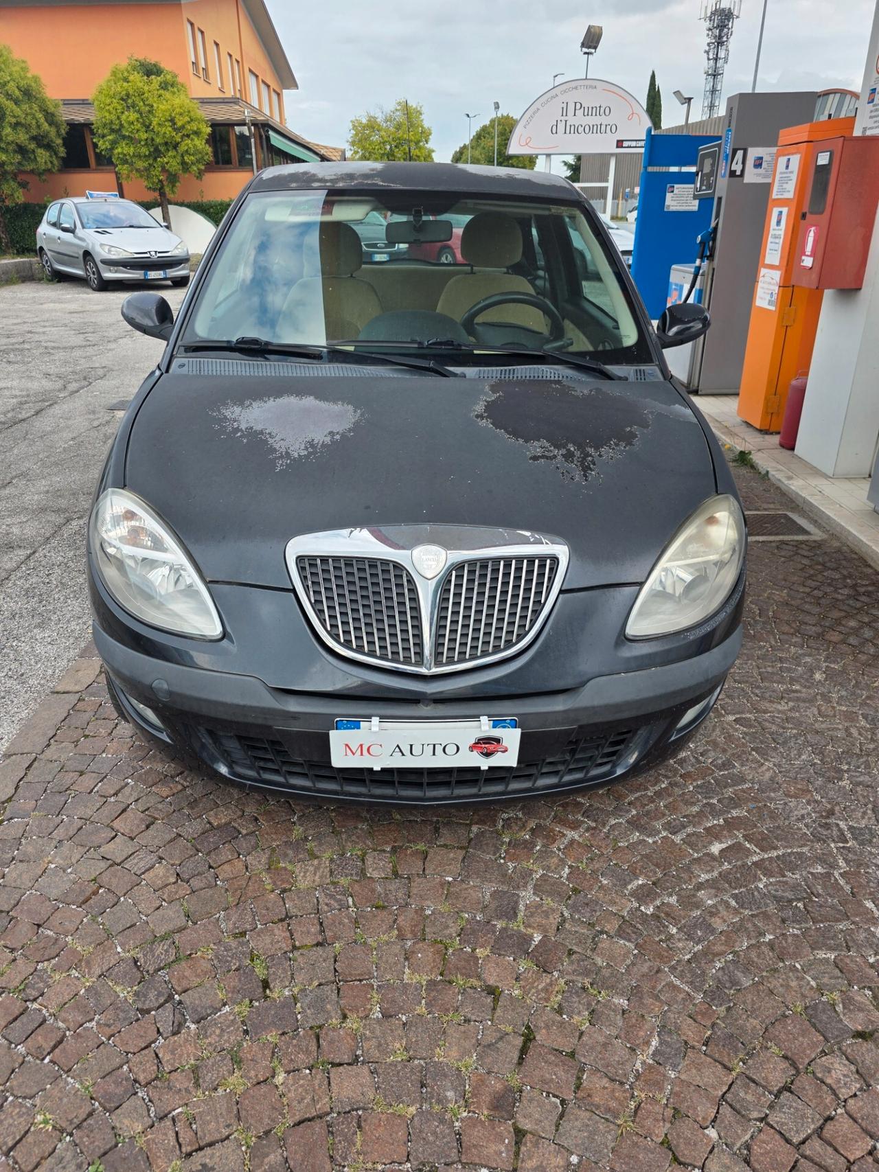 Lancia Ypsilon 1.3 Multijet 16V con 209.000km Neopatentati ok