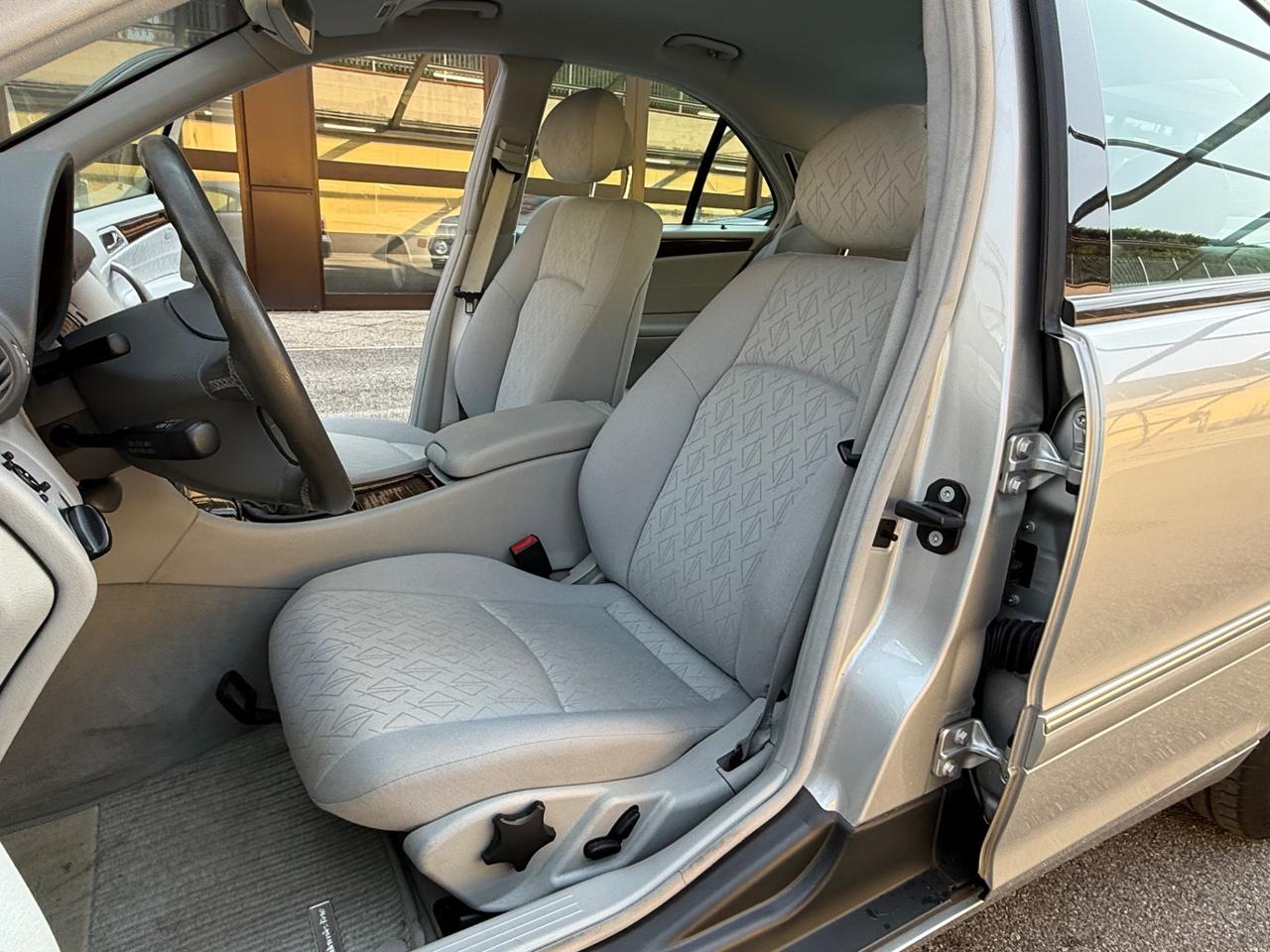 Mercedes-benz C 180 w203 129cv cat Elegance Evo "SOLO 14500KM DA NUOVA - ASI"