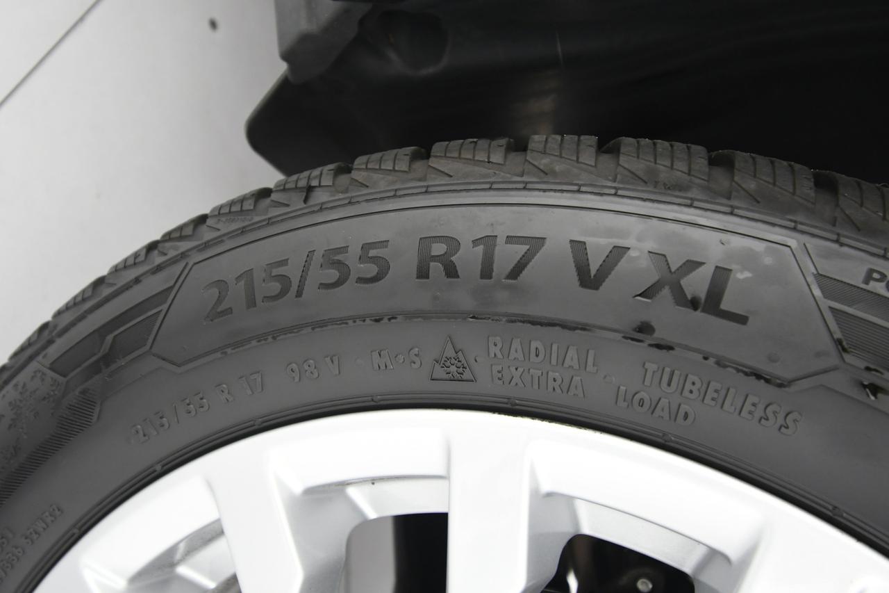 AUDI Q2 35 1.5 tfsi Business Design LED+C17"