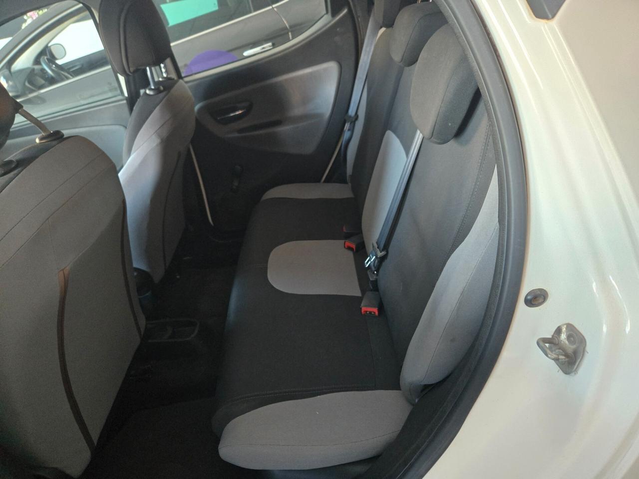 Lancia Ypsilon 1.2 69 CV 5 porte S&S Gold