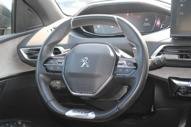 Peugeot 3008 II 1.5 bluehdi GT s&s 130cv AUTO con Navi e CarPlay