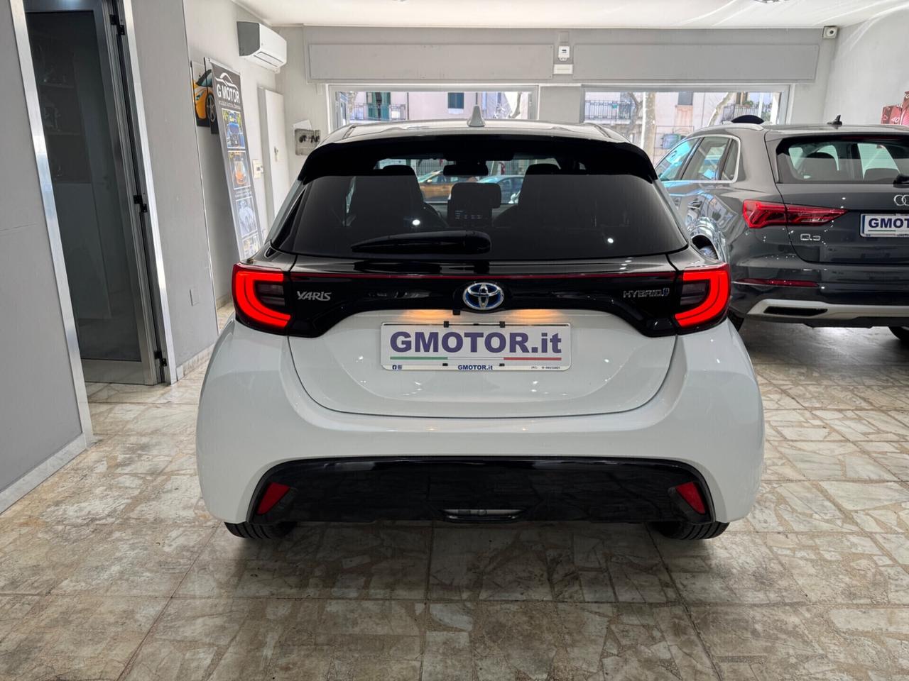 Toyota Yaris 1.5 Hybrid Lounge Aziendale