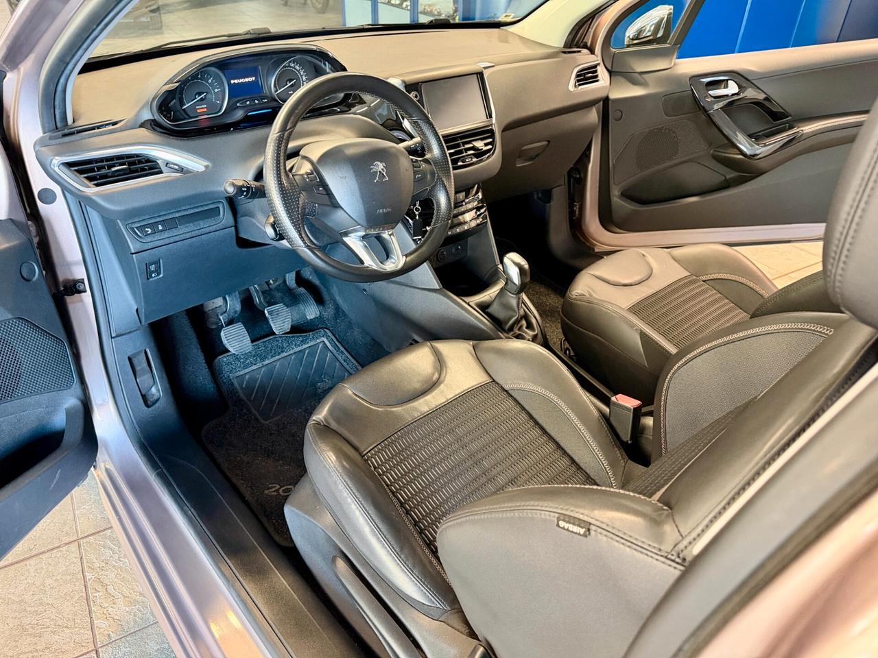 Peugeot 208 1.2 VTi 82 CV 3 porte Allure