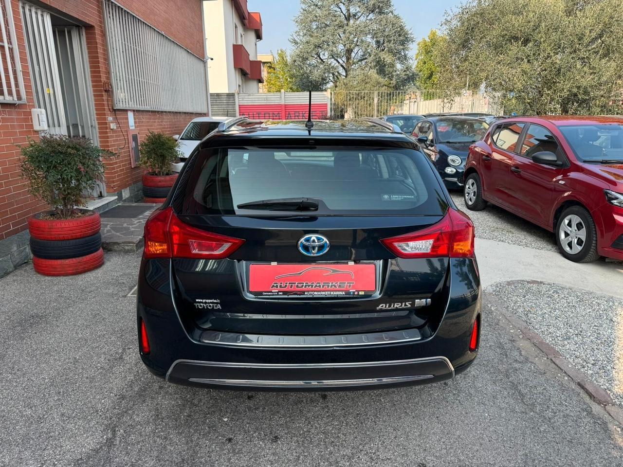 Toyota Auris Touring Sports 1.8 Hybrid Lounge