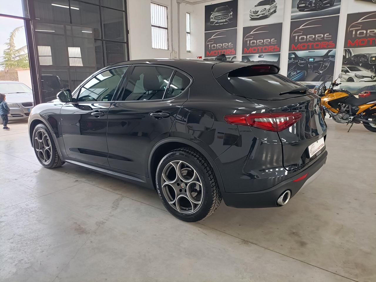 Alfa Romeo Stelvio 2.2 Turbodiesel 180 CV AT8 RWD Executive 06/2017