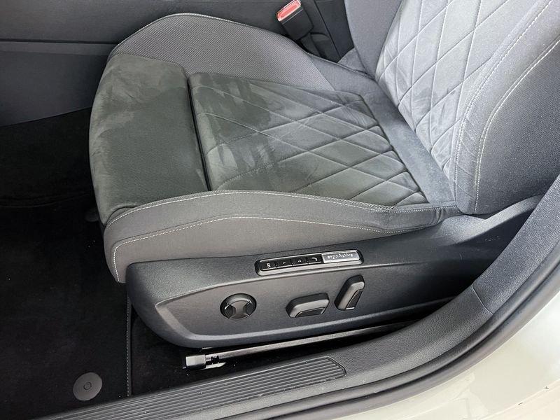 Volkswagen Golf Golf 1.5 tsi evo Style 130cv