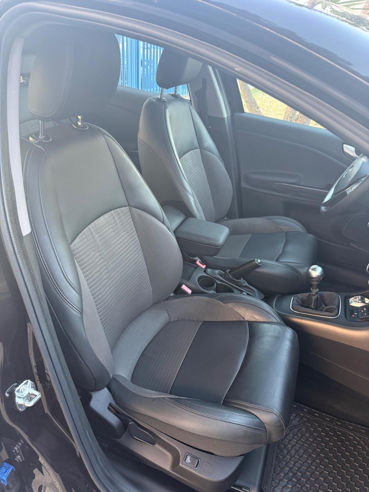 Alfa Romeo Giulietta 1.6 JTDm-2 120 CV Exclusive