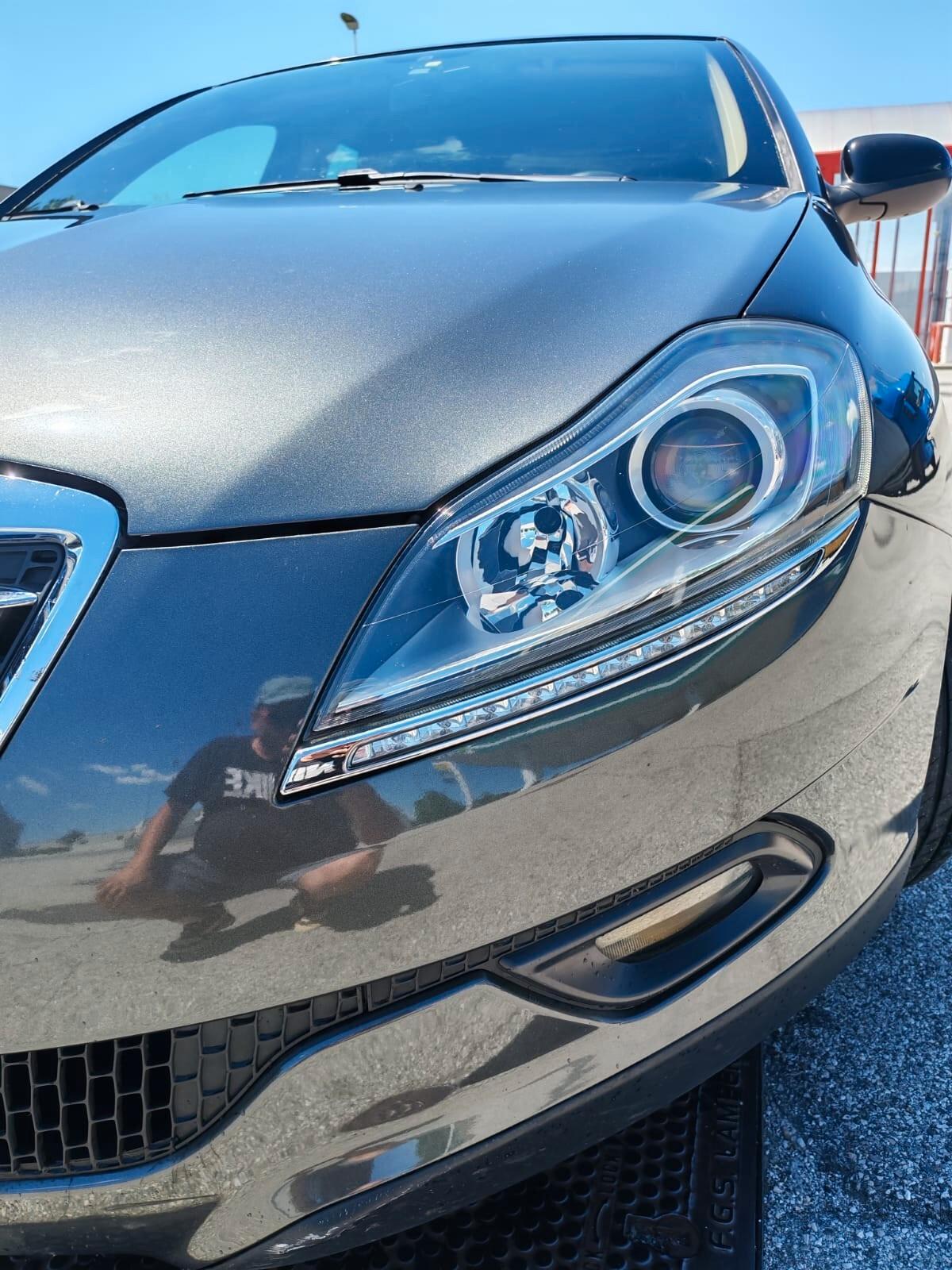Lancia Delta 1.6 MJT DPF Silver
