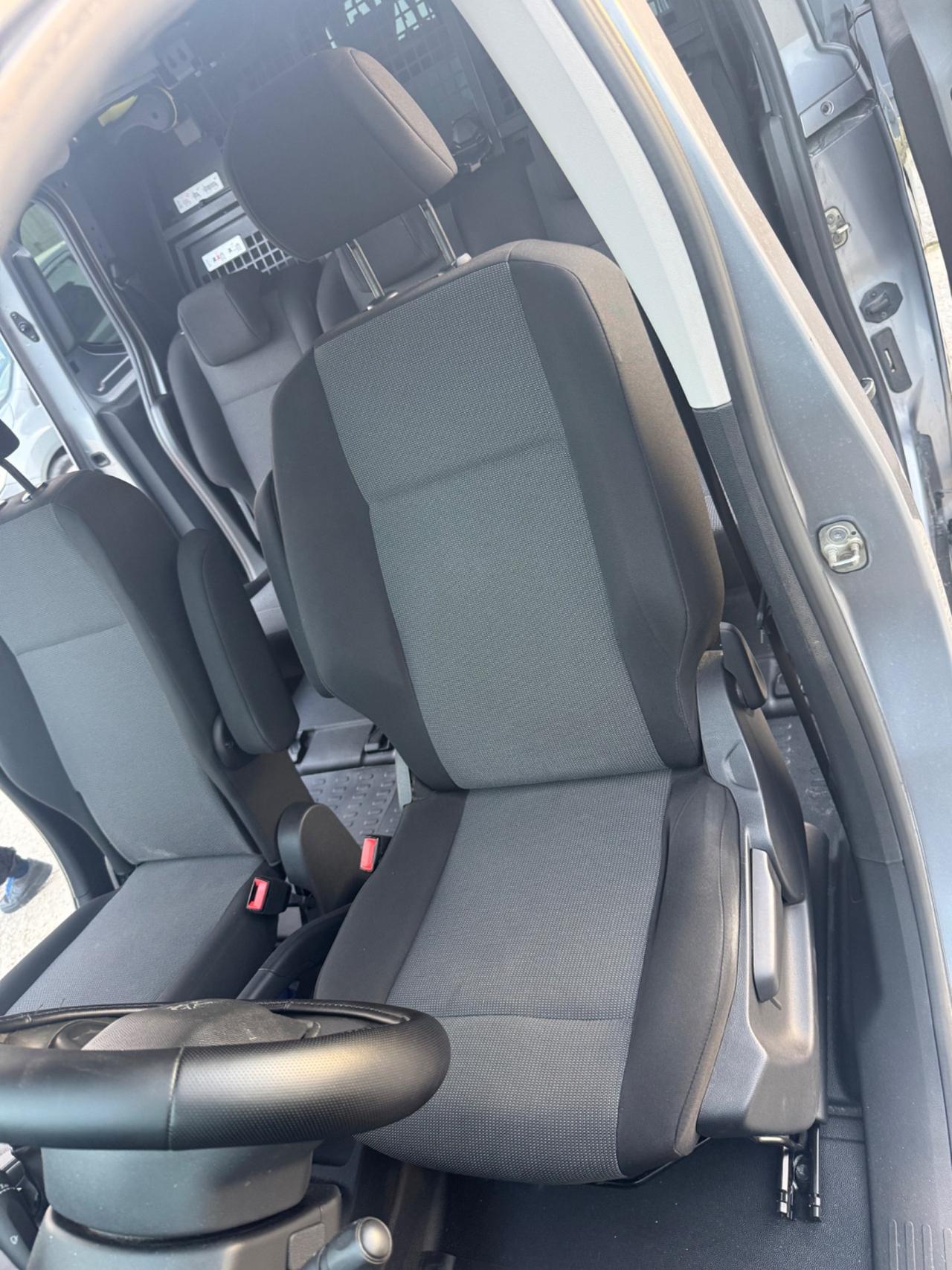 Peugeot Partner BlueHDi 130 cv n1 -5 posti