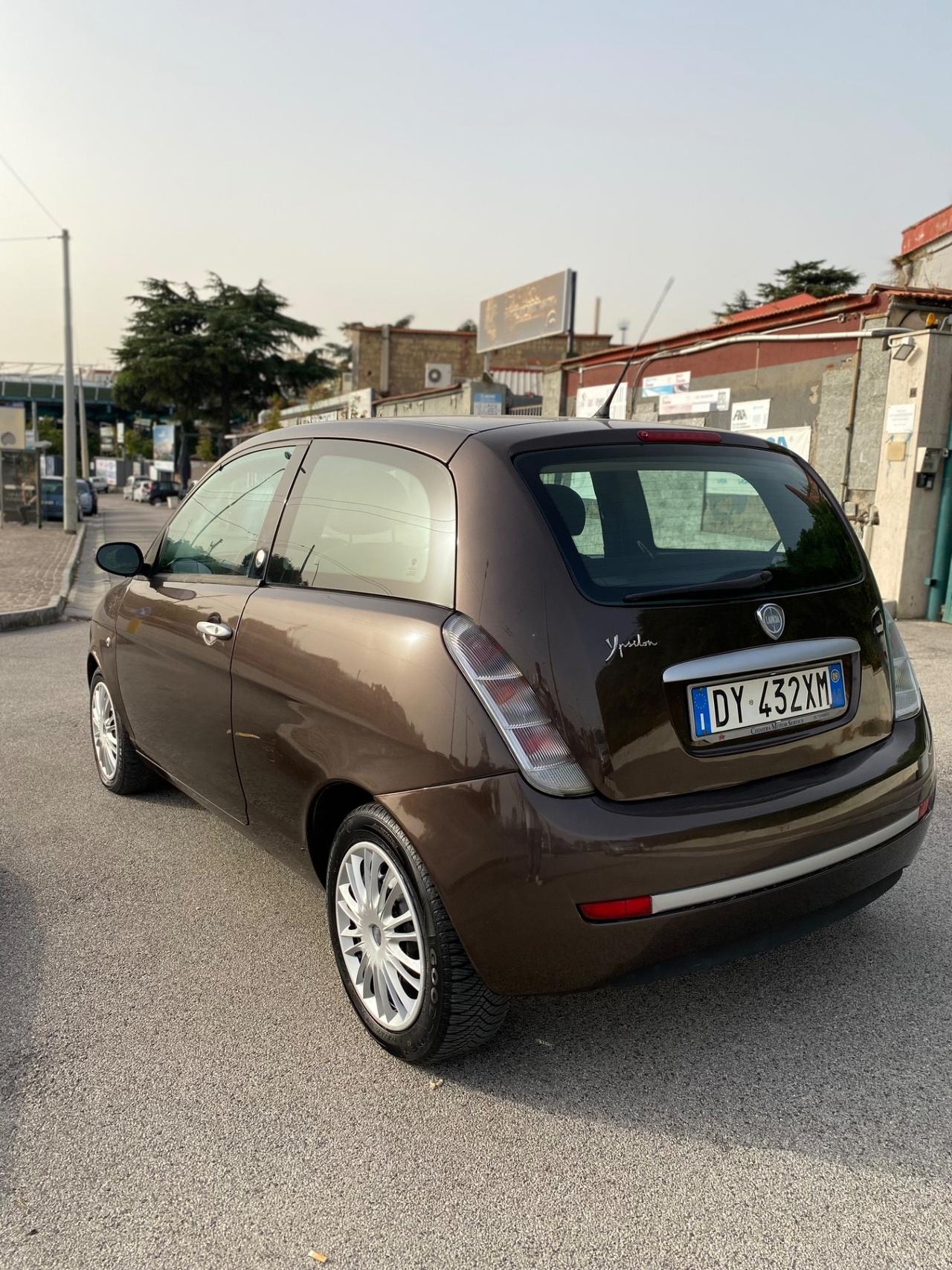 Lancia Ypsilon 1.4 Ecochic GPL