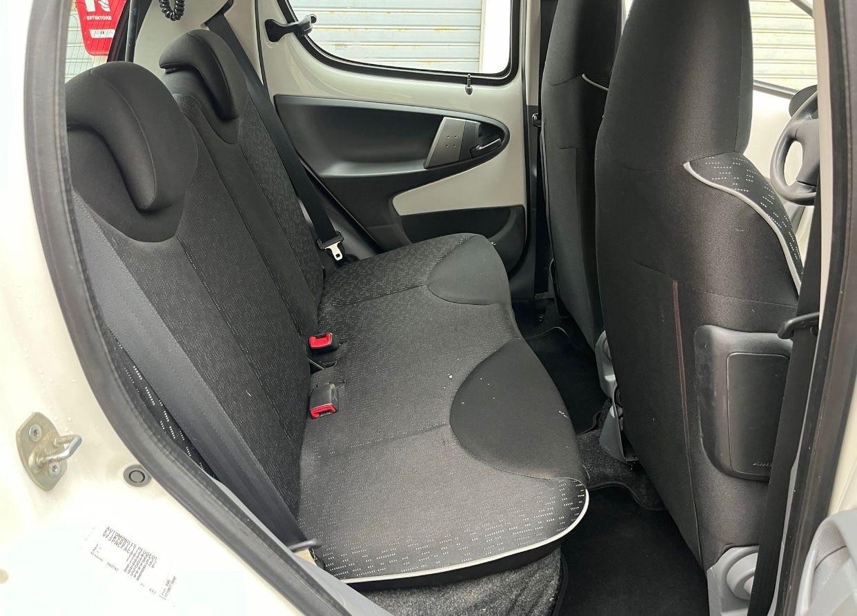 Peugeot 107 1.0 68CV 5p. Plaisir