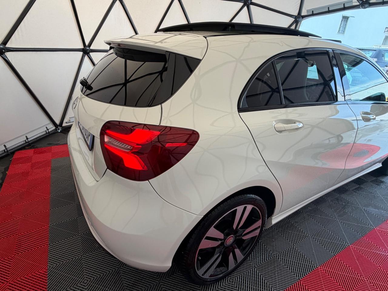 Mercedes-benz A 180 d Premium