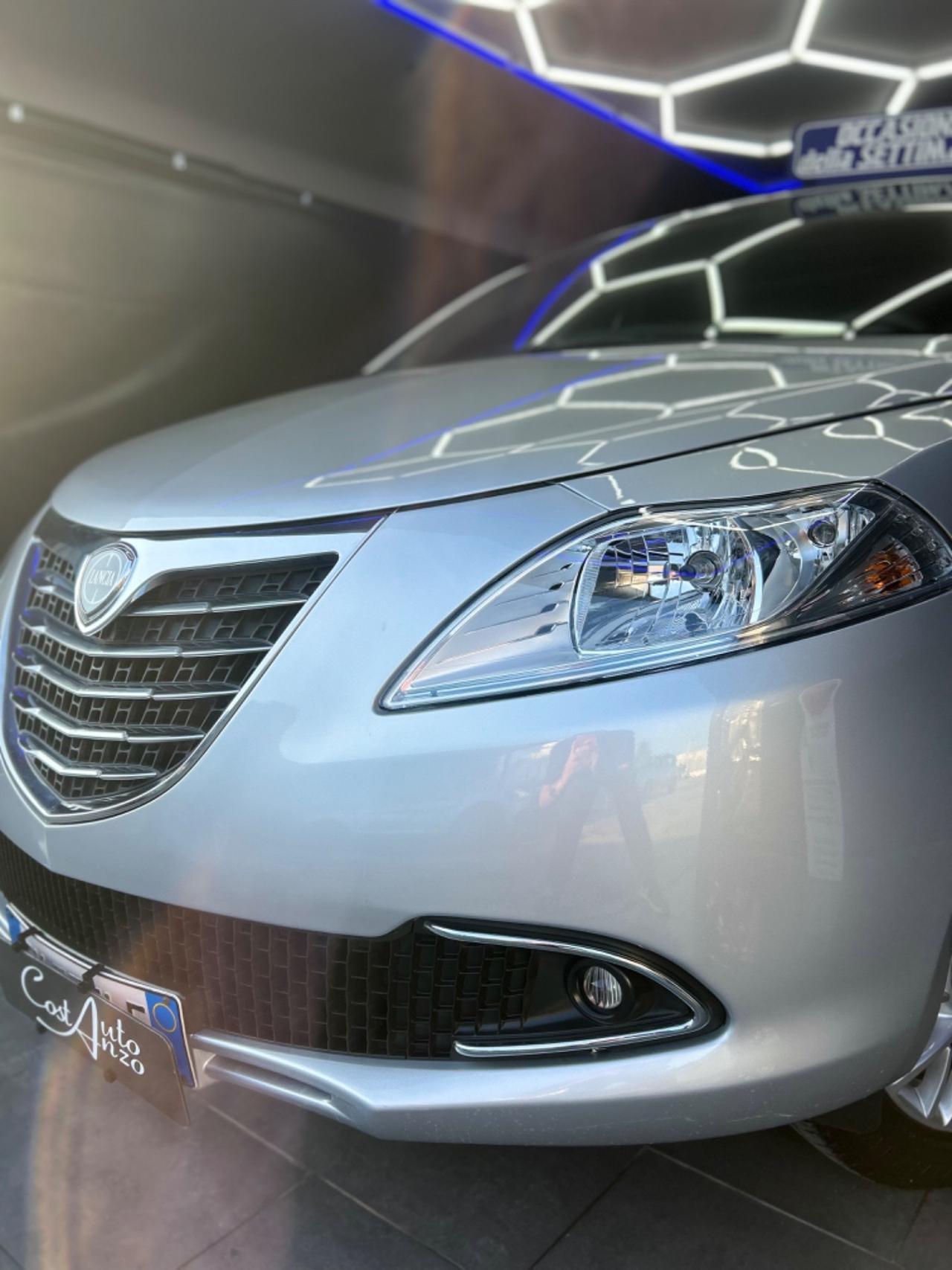 Lancia Ypsilon 0.9 Benz/Met 85cv Ecochic Gold 2014