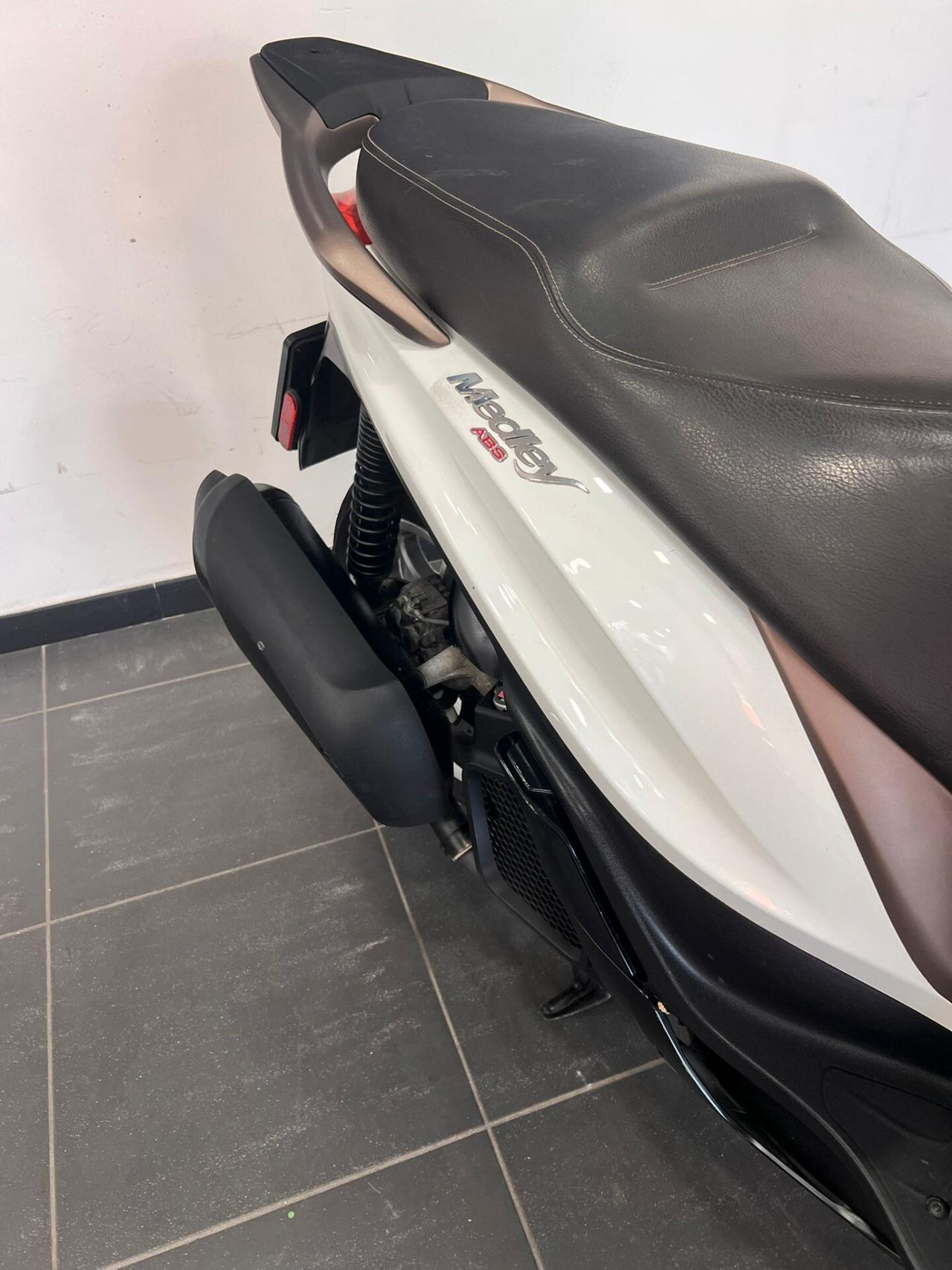 Piaggio Medley 125