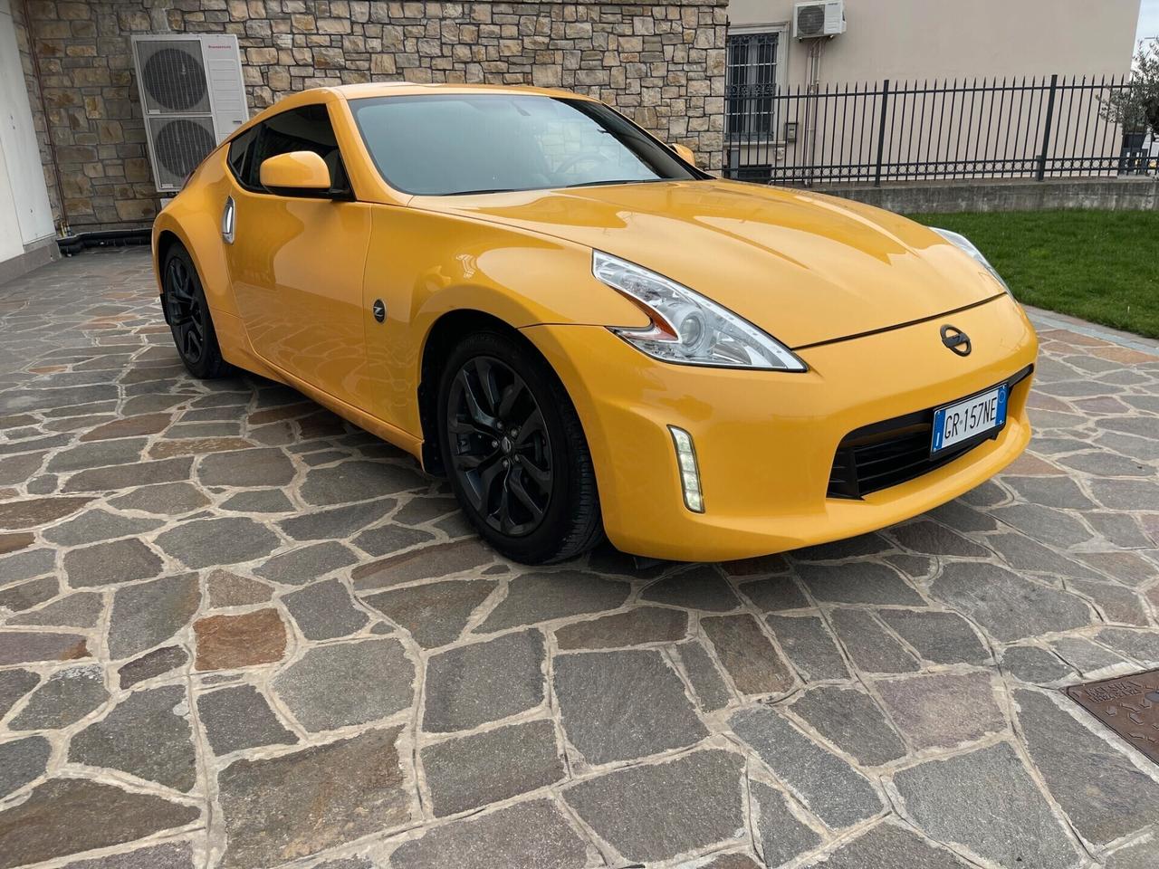 Nissan 370Z Coupé 3.7 V6 Lev 2