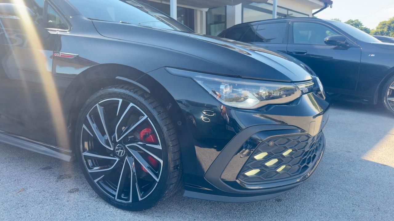 Volkswagen Golf GTI 2.0 TSI *PRONTA CONSEGNA*TETTO*DCC*HARMAN KARDON*R19*IQ LIGHT*