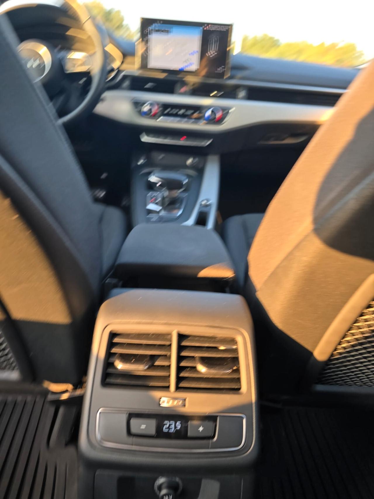Audi A4 Avant 40 g-tron S tronic Business
