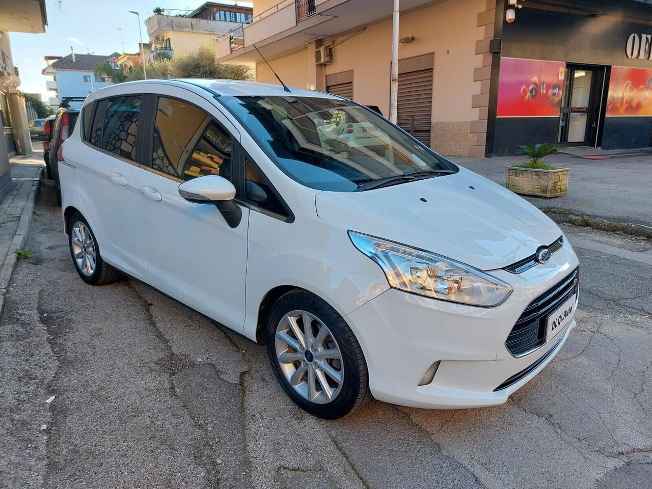 Ford B-Max 1.5 TDCi 95 CV Titanium cat.E6 "DA VETRINA"