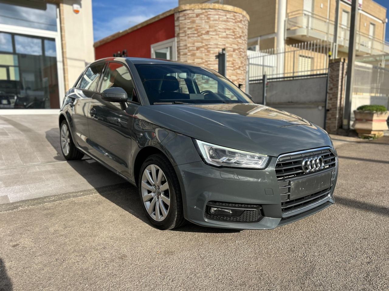 Audi A1 1.4 TDI ultra Design-2015 MATRIX/NAVI/16"