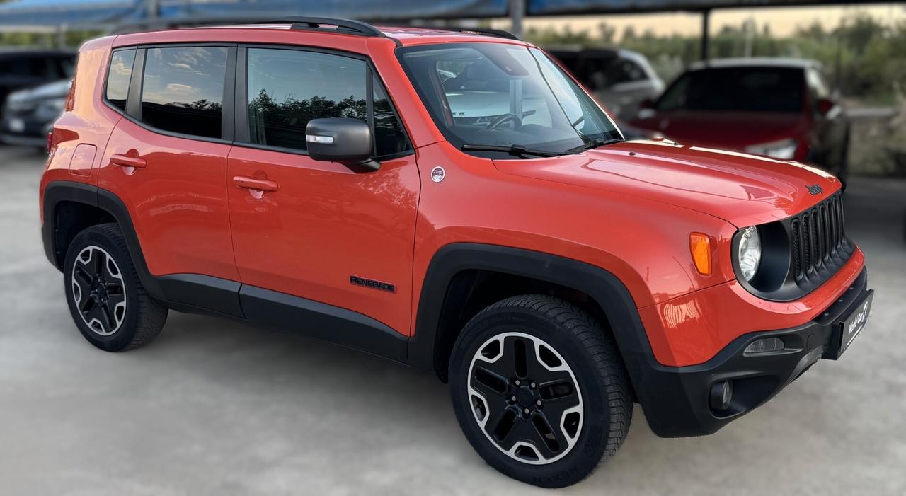 Jeep Renegade 2.0 Mjt 170CV 4WD Active Drive Low Trailhawk