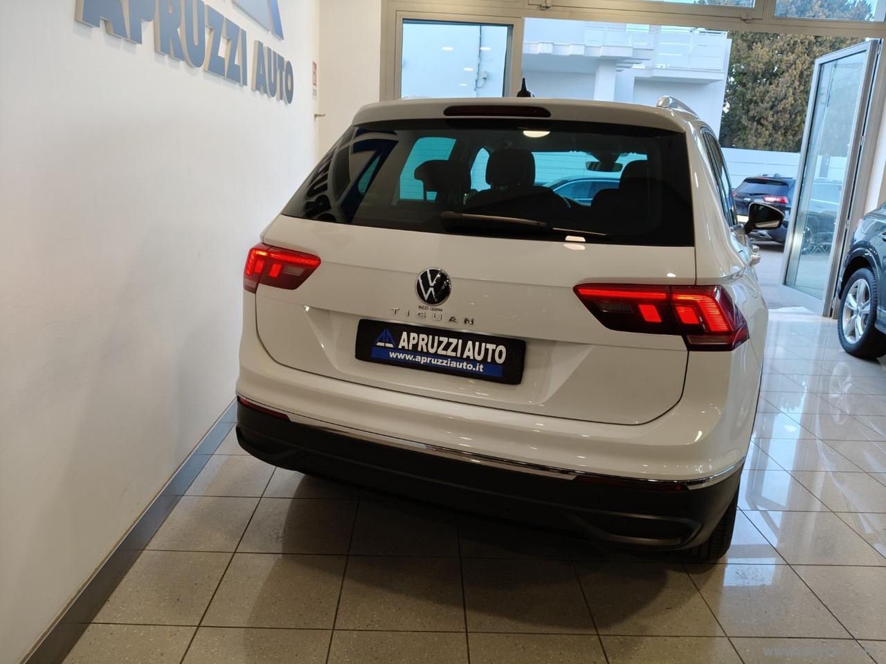 VOLKSWAGEN Tiguan 2.0 TDI 150CV SCR DSG Life