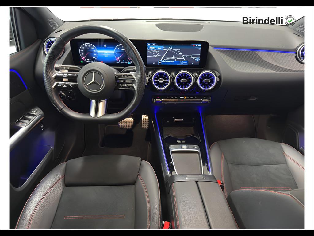 Mercedes-Benz Classe B (W247) - B 180 d Automatic AMG Line Premium