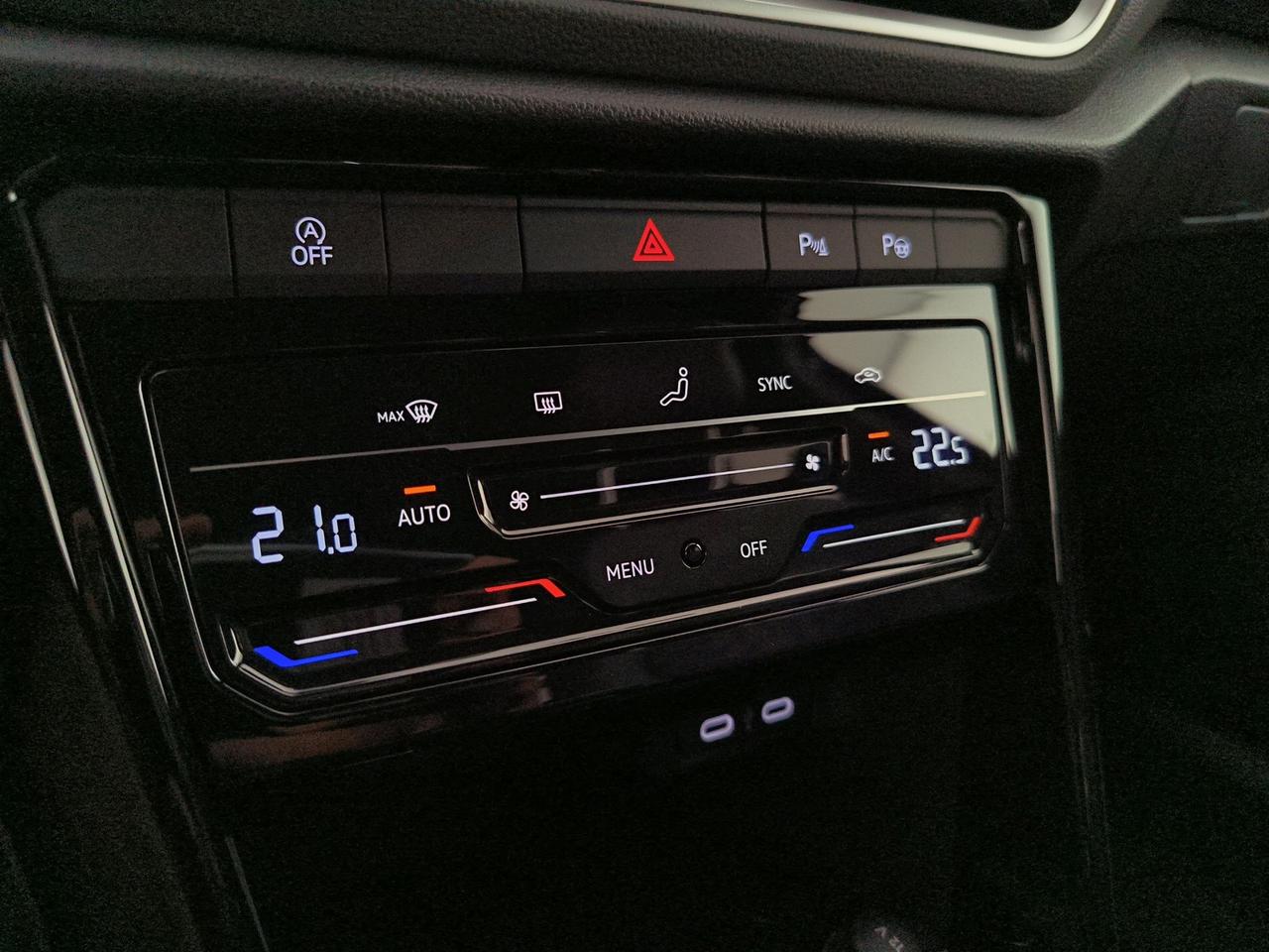 Volkswagen T-Roc 2.0 tdi r-line plus 115cv