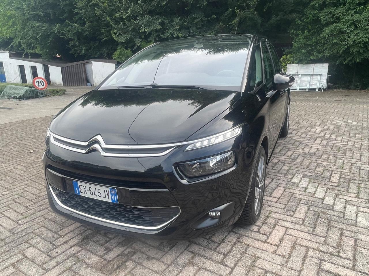 Citroen C4 Picasso 1.6 e-HDi anno 2014..€4999