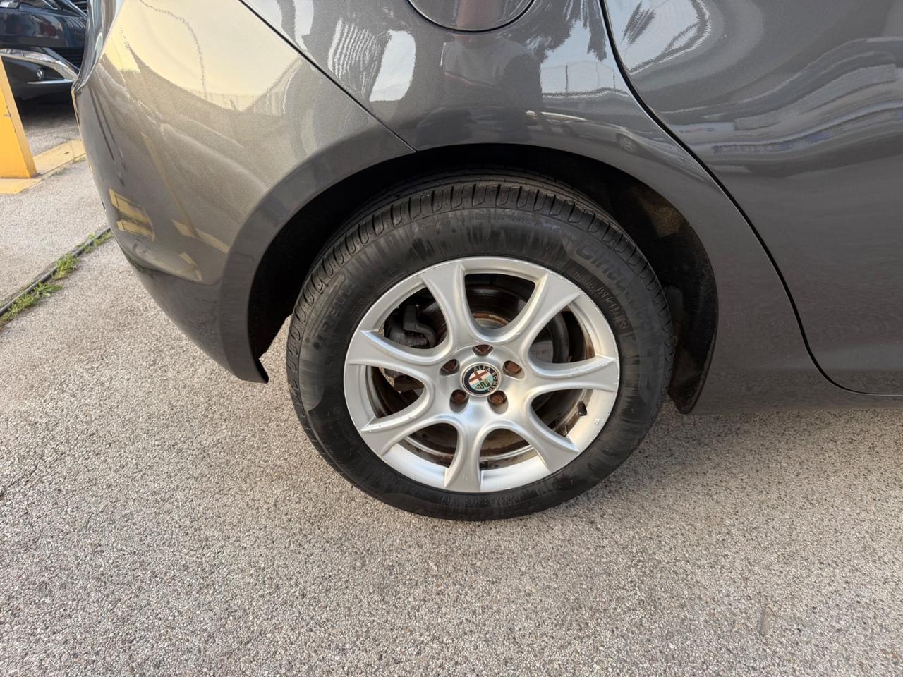 Alfa Romeo Giulietta 1.6 JTDm-2 105 CV 2012