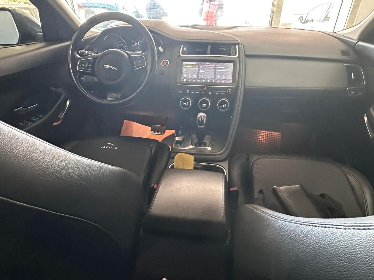 Jaguar E-Pace 2.0D 150 CV AWD aut. R-Dynamic HSE