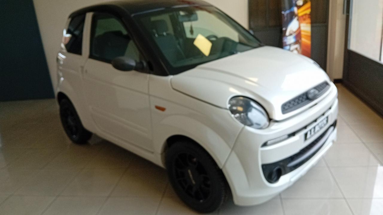 Microcar M.Go MGO 4 Dynamic + Plus