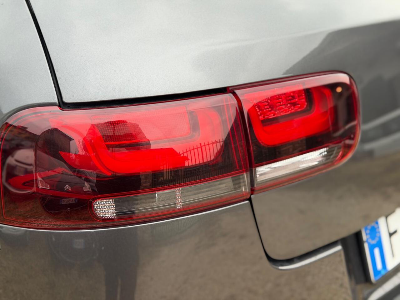 Citroen C4 CACTUS BLUEHDi 100 SHINE KMCERT