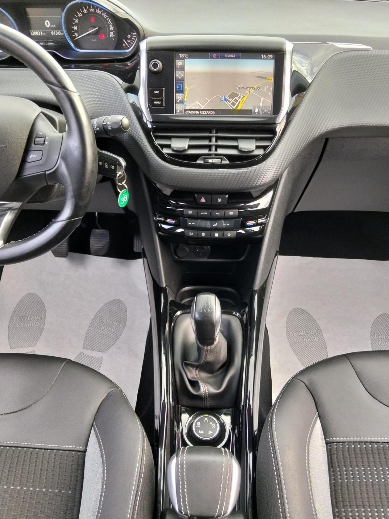 Peugeot 2008 BlueHDi 100 GT Line*Navi*Camera*Pelle*Euro 6