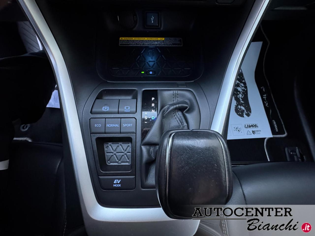 Toyota RAV4 2.5 vvt-ie h Lounge 2wd 218cv e-cvt