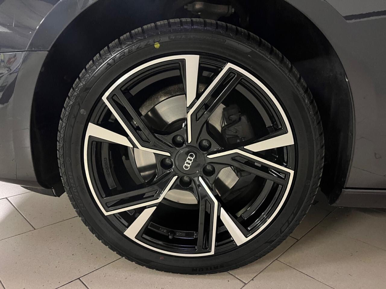 Audi A4 Avant 35 TDI/163 CV S tronic Business Advanced