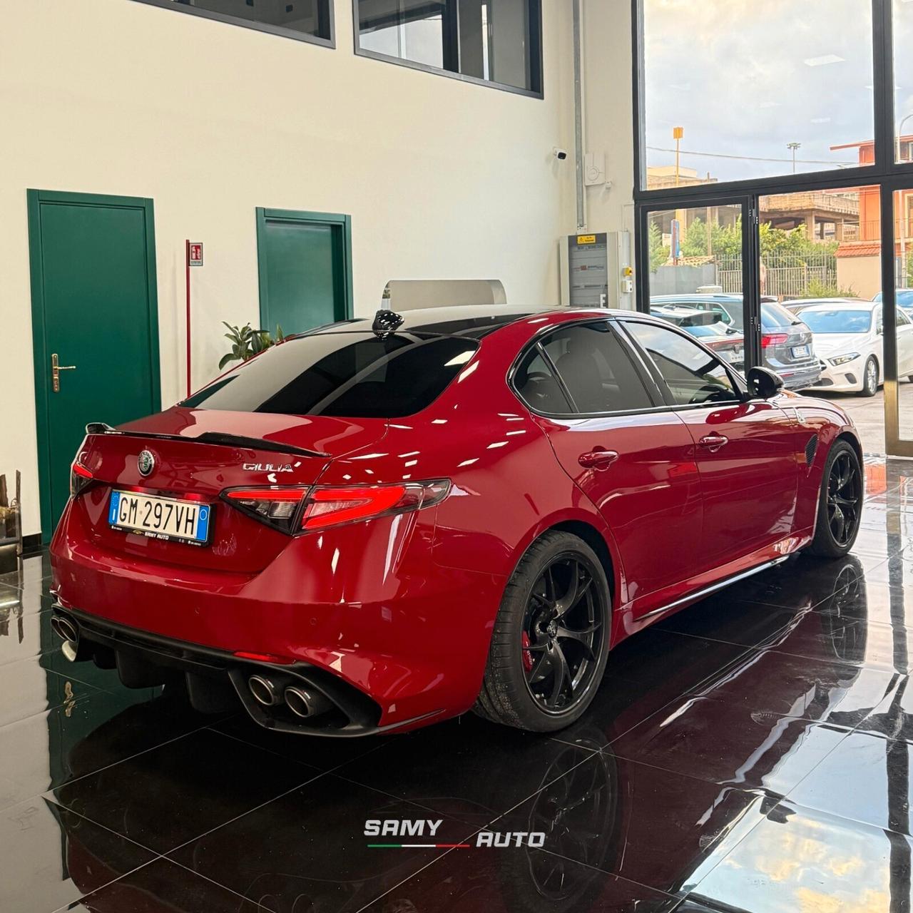 Alfa Romeo Giulia 2.9 T V6 AT8 Quadrifoglio