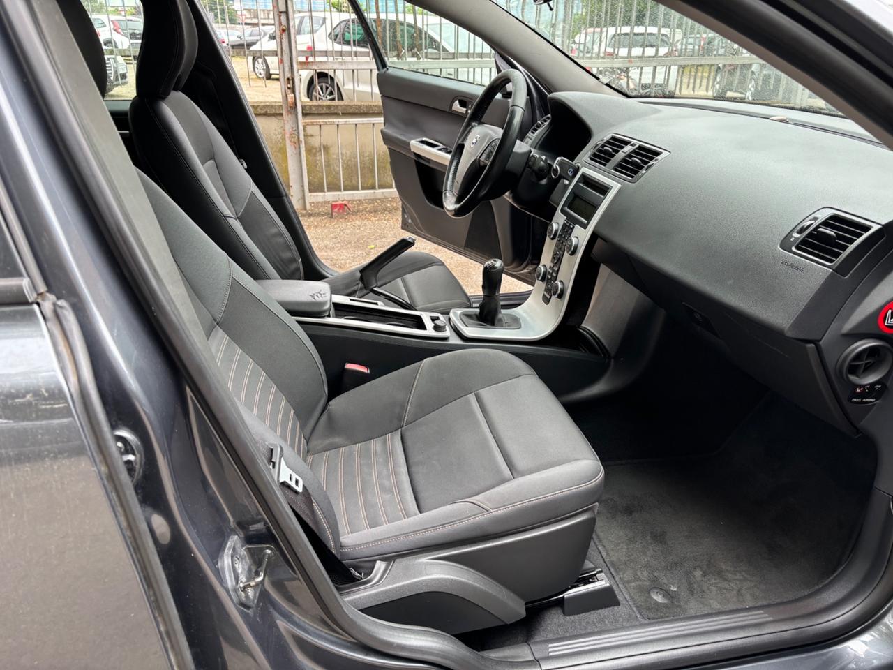 Volvo V50 D4 Momentum