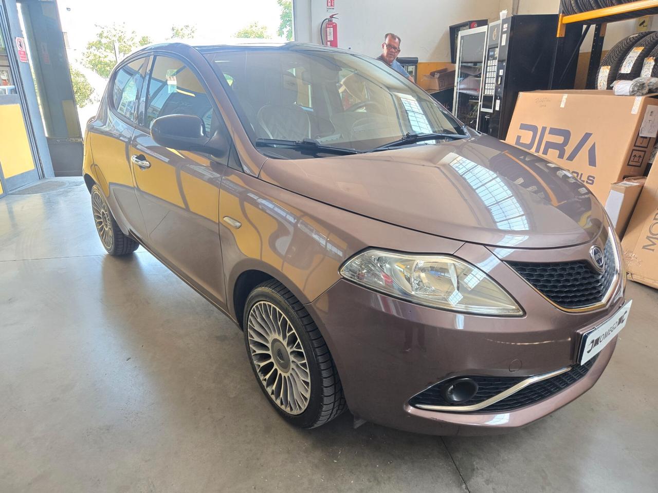 Lancia Ypsilon 1.2 GPL