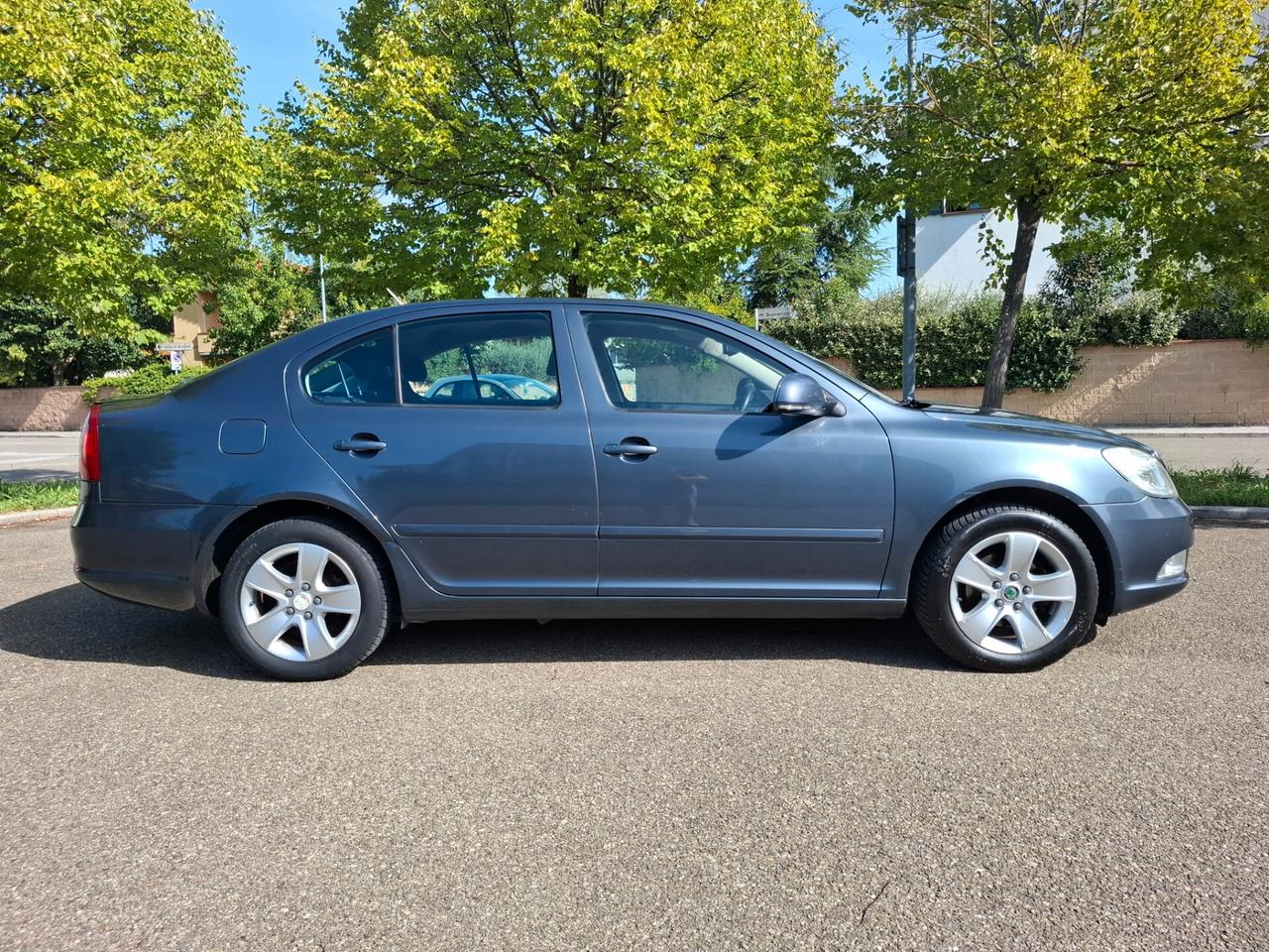 Skoda Octavia 1.6 TDI CR F.AP. Elegance