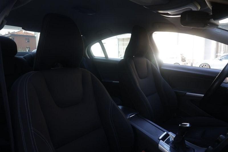 Volvo S60 VOLVO S60 D2 R-Design Unicoproprietario