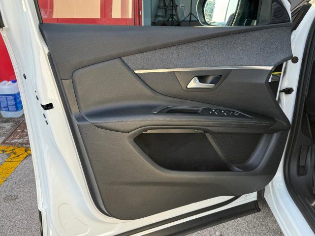 PEUGEOT 3008 BlueHDi 130 EAT8 GT Line Full-led/Ambient Light