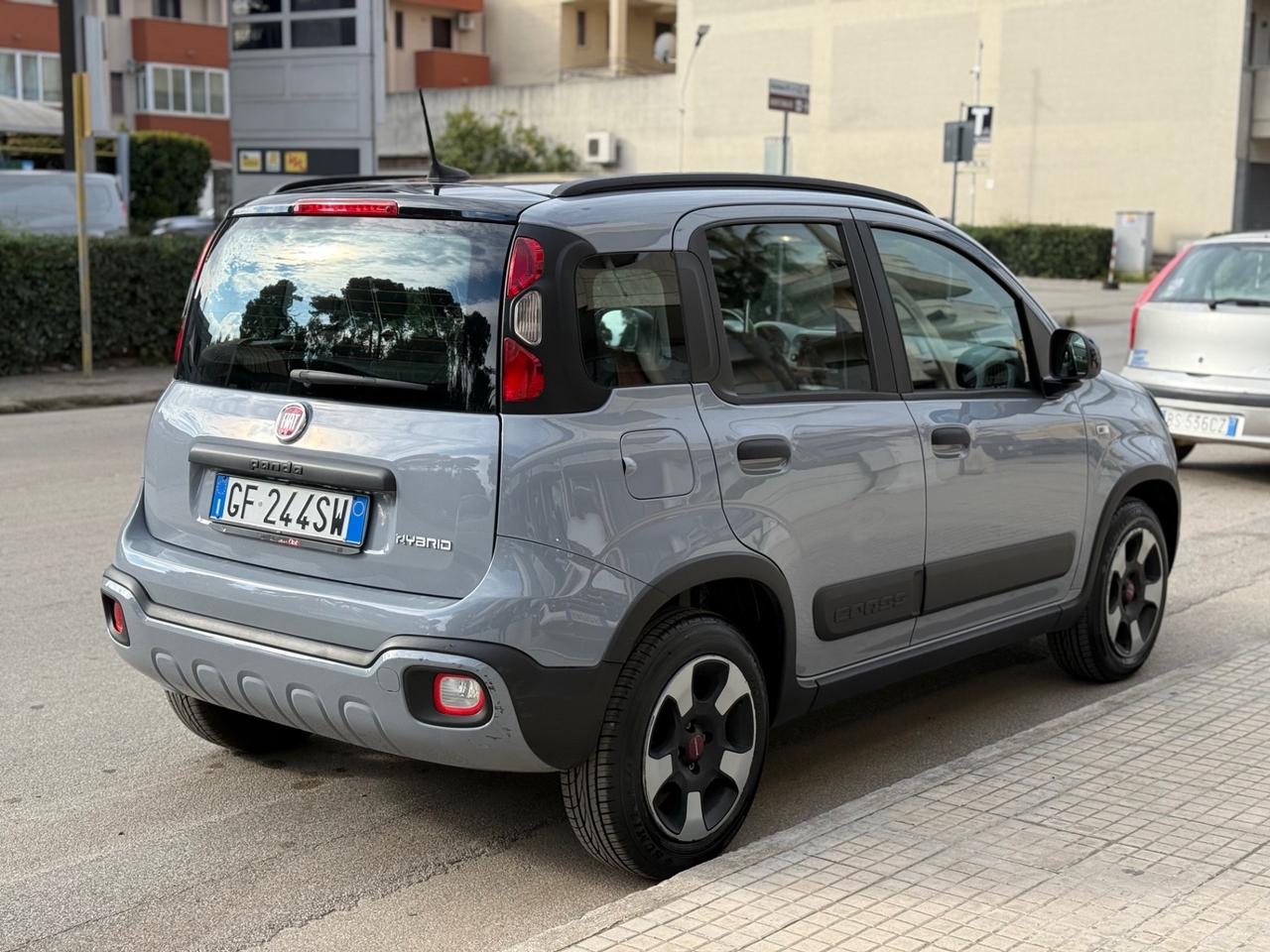 Fiat Panda Cross 1.0 FireFly S&S Hybrid 2021