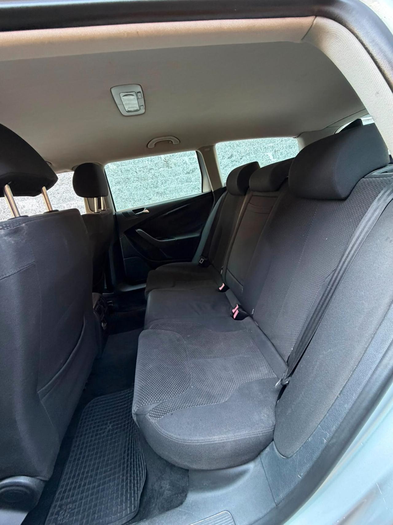 Volkswagen Passat 1.9 TDI/105CV Var. Comfortline
