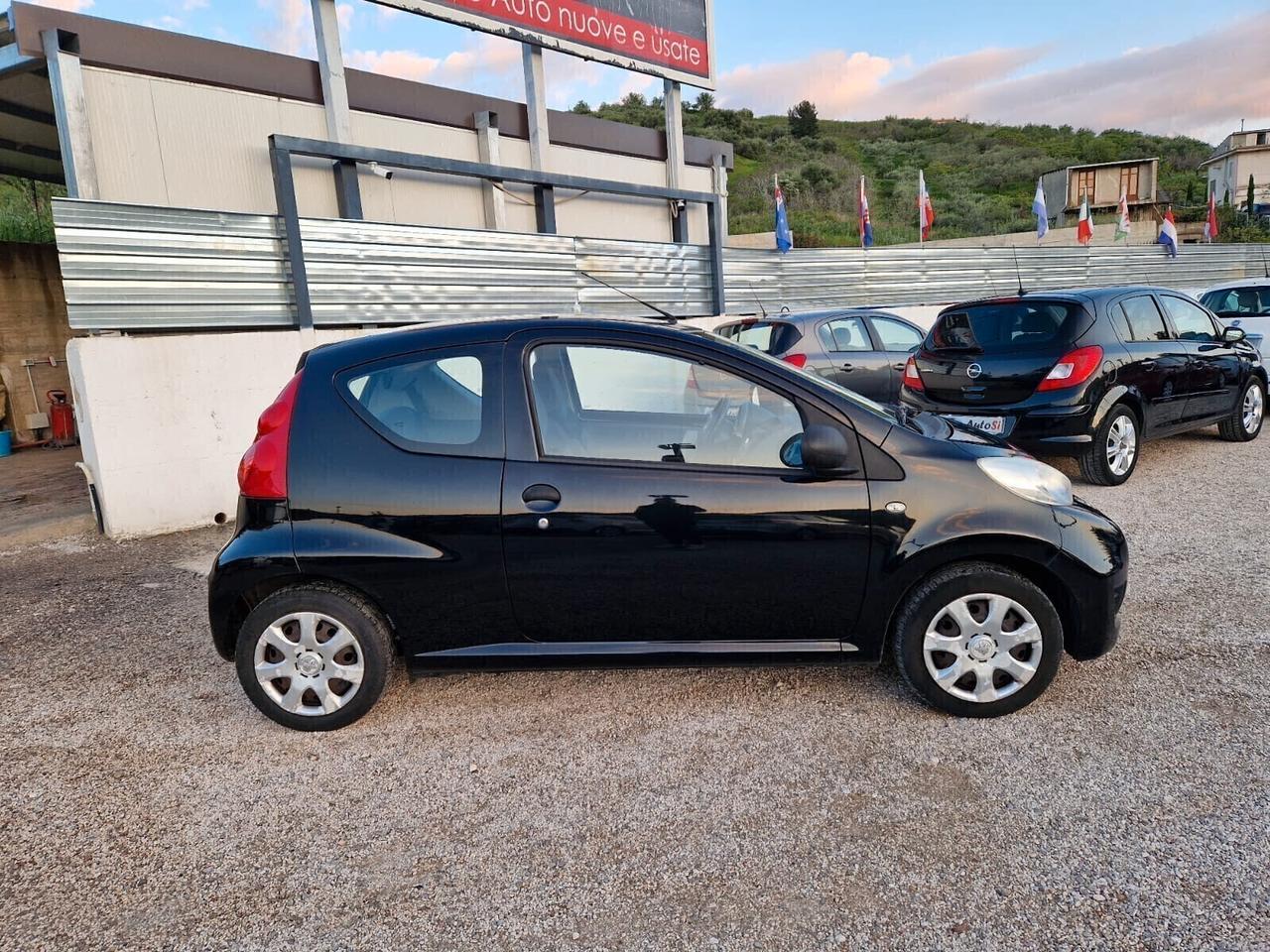 Peugeot 107 1.0 68CV 5p. Allure
