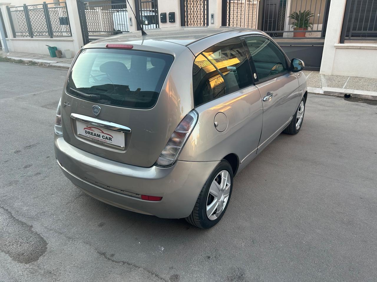 Lancia Ypsilon 1.4 Unyca Ecochic GPL